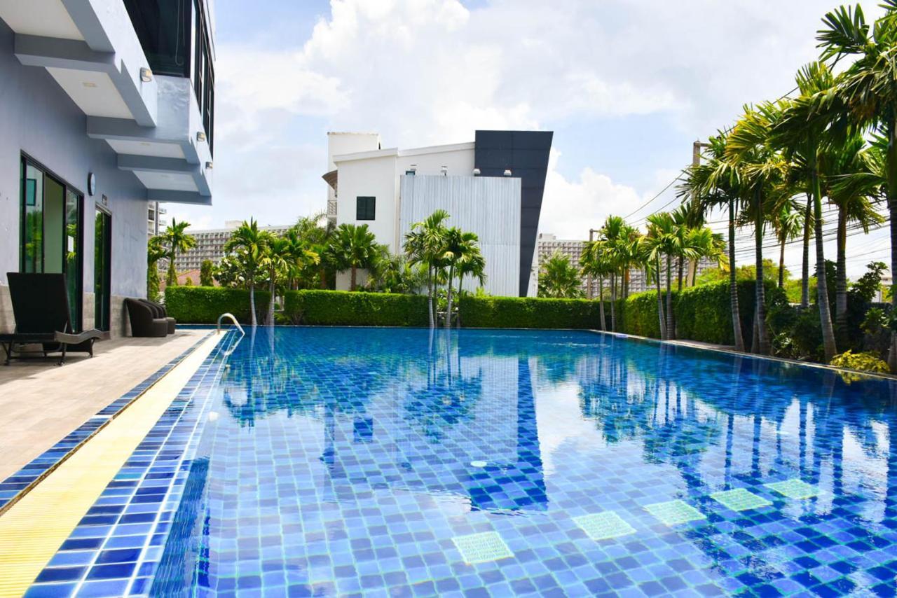 Dusit Grand Condo View Praia de Jomtien Exterior foto