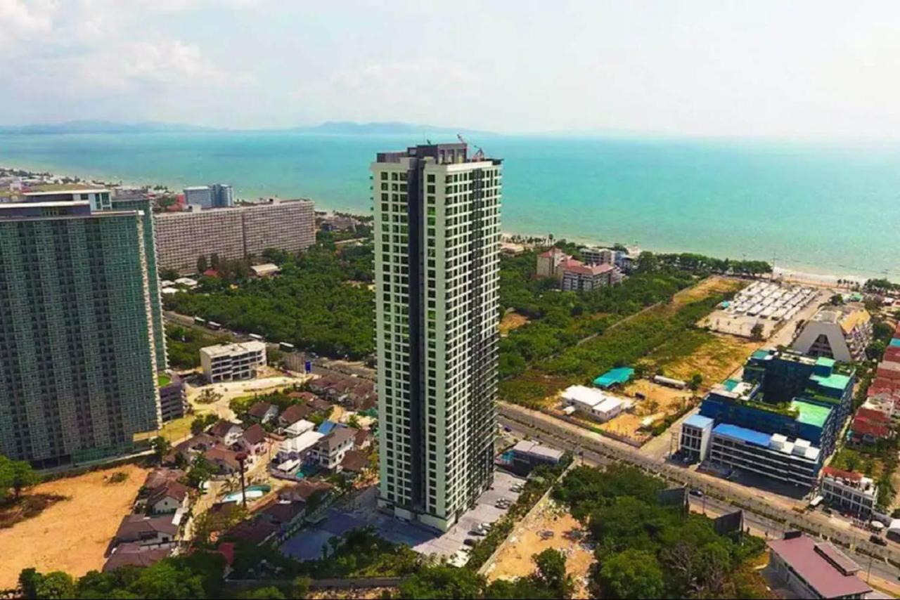 Dusit Grand Condo View Praia de Jomtien Exterior foto